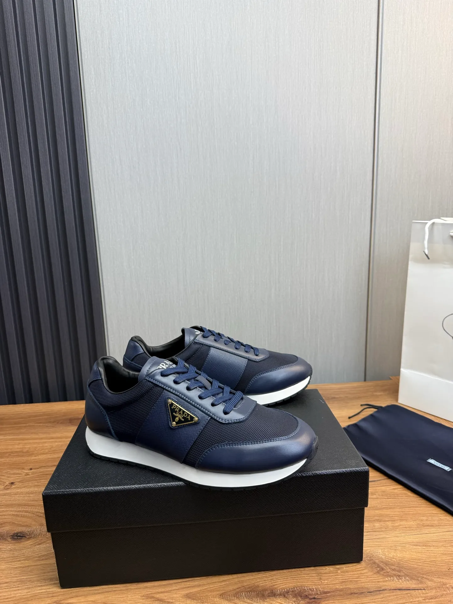 Men's shoes 💰760💰 [PRADA] New models synchronized with the official website, high-quality shipments ✔️Best sellers🔥 Original cowhide with mesh surface + cowhide lining, 1🆚1 replica, original bottom, 38-45 (men's 45 is custom-made and cannot be returned)